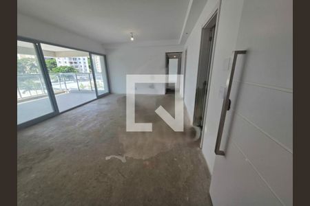 Apartamento à venda com 3 quartos, 121m² em Vila Sofia, São Paulo