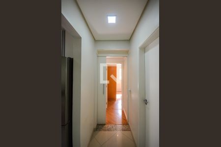 Corredor de apartamento à venda com 3 quartos, 88m² em Vila Primavera, São Paulo
