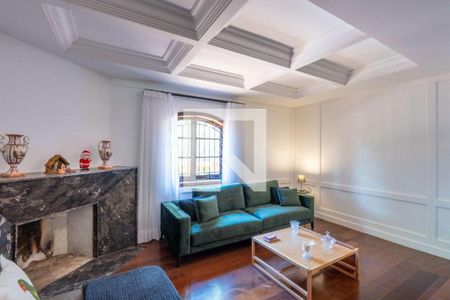 Casa à venda com 3 quartos, 564m² em Jardim Leonor, São Paulo
