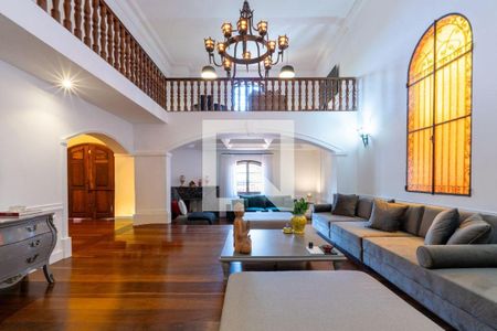 Casa à venda com 3 quartos, 564m² em Jardim Leonor, São Paulo