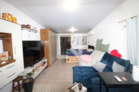 Sala / Quarto de casa para alugar com 3 quartos, 160m² em Parque Savoi City, São Paulo