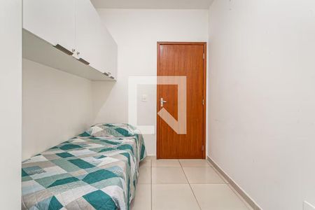 Quarto de apartamento para alugar com 2 quartos, 62m² em RESIDENCIAL PORTUGALIA ||, Florianópolis