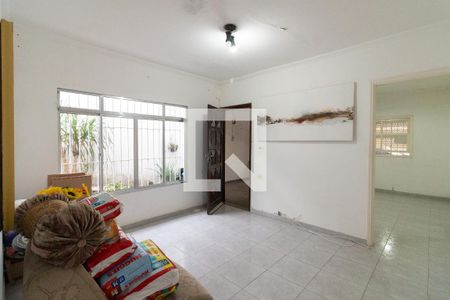 Casa à venda com 3 quartos, 140m² em Jardim Rosa Maria, São Paulo