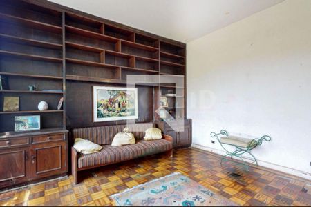 Casa à venda com 3 quartos, 211m² em Vila Madalena, São Paulo