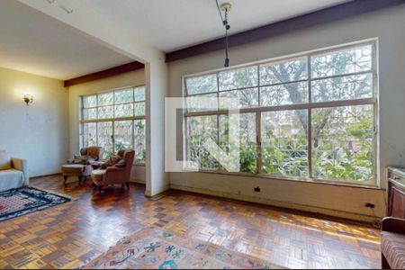 Casa à venda com 3 quartos, 211m² em Vila Madalena, São Paulo