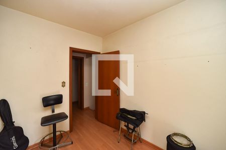 Quarto 1 de casa à venda com 4 quartos, 259m² em Jardim Itu, Porto Alegre