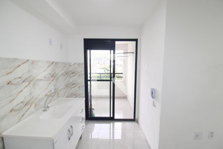 Sala / Cozinha de apartamento para alugar com 2 quartos, 42m² em Limão, São Paulo