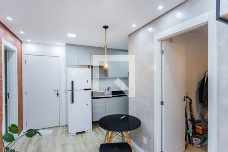 Sala, cozinha e área de serviço de apartamento para alugar com 2 quartos, 35m² em Vila Pirituba, São Paulo
