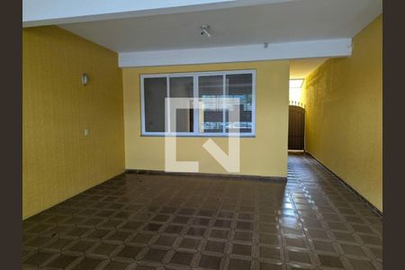 Casa à venda com 3 quartos, 198m² em Campo Grande, São Paulo