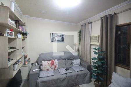 Sala de casa para alugar com 1 quarto, 55m² em Cabuís, Nilópolis