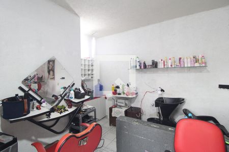 Salão de casa à venda com 3 quartos, 325m² em Jardim Beatriz, São Paulo