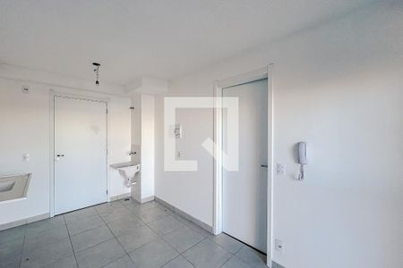 Sala de apartamento para alugar com 1 quarto, 27m² em Guaiauna, São Paulo