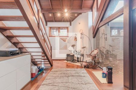 Casa para alugar com 4 quartos, 375m² em Chácara das Pedras, Porto Alegre