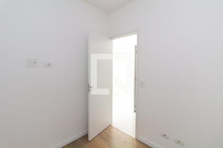 Quarto 1 de apartamento para alugar com 2 quartos, 40m² em Itaquera, São Paulo
