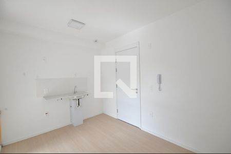 Sala/Cozinha de apartamento para alugar com 2 quartos, 29m² em Vila Nilo, São Paulo
