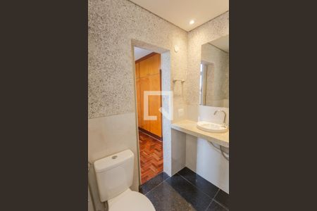 Banheiro da Suíte de apartamento para alugar com 2 quartos, 75m² em Centro, Belo Horizonte