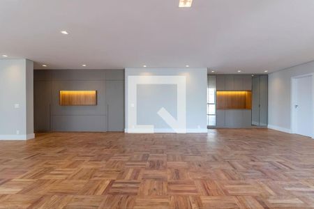 Apartamento à venda com 6 quartos, 250m² em Santa Cecilia, São Paulo
