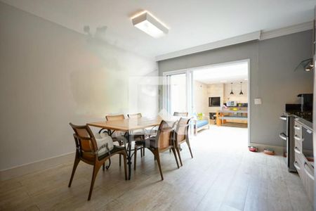 Casa à venda com 3 quartos, 154m² em Vila Cordeiro, São Paulo