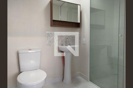 Banheiro de kitnet/studio para alugar com 1 quarto, 27m² em Vila Aricanduva, São Paulo