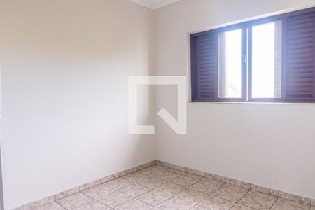Piso superior-Quarto 2 de casa de condomínio para alugar com 2 quartos, 100m² em Jardim Miriam, Americana