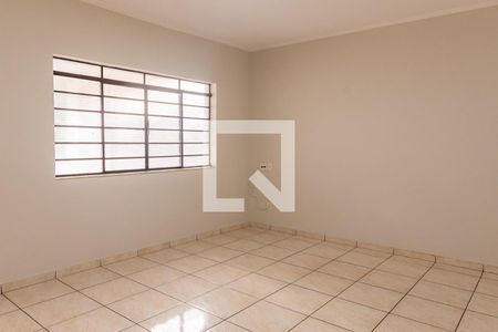 Sala de casa de condomínio para alugar com 2 quartos, 100m² em Jardim Miriam, Americana