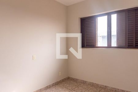 Piso superior-Quarto 1 de casa de condomínio para alugar com 2 quartos, 100m² em Jardim Miriam, Americana