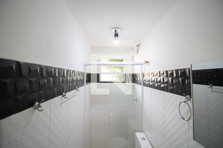 BANHEIRO de kitnet/studio para alugar com 1 quarto, 30m² em Chora Menino, São Paulo