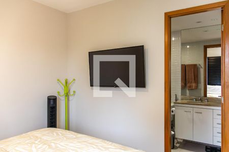 Suíte de apartamento para alugar com 3 quartos, 88m² em Santo Amaro, São Paulo