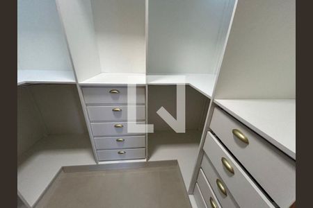 Apartamento à venda com 2 quartos, 83m² em Vila Firmiano Pinto, São Paulo