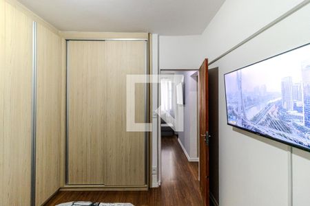 Quarto 1 de apartamento à venda com 2 quartos, 52m² em Vila Buarque, São Paulo