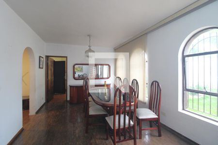 Casa para alugar com 4 quartos, 200m² em Jardim Ipanema (zona Sul), São Paulo