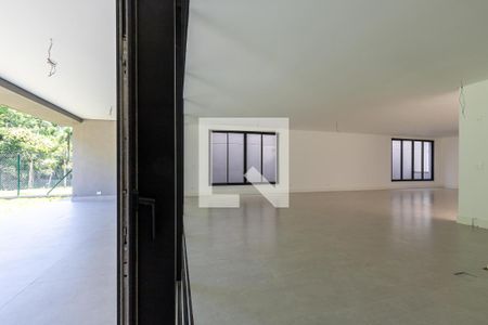 Casa à venda com 8 quartos, 851m² em Chácara Santo Antônio, São Paulo