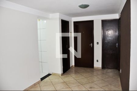 Detalhe - Sala de apartamento para alugar com 3 quartos, 60m² em Vila Guedes, São Paulo
