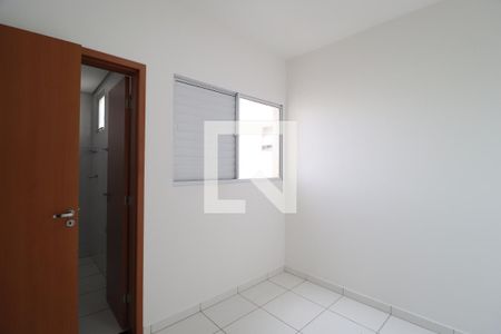 Quarto 2 - Suíte de apartamento para alugar com 2 quartos, 51m² em Laranjeiras, Uberlândia