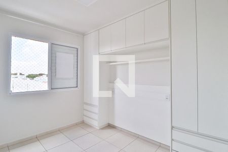 Quarto 2 de apartamento para alugar com 2 quartos, 58m² em Jardim Inconfidência, Uberlândia