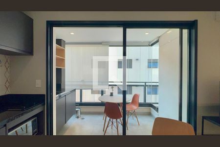 Varanda de kitnet/studio para alugar com 1 quarto, 33m² em Pinheiros, São Paulo