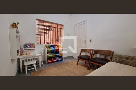 Casa à venda com 4 quartos, 155m² em Jardim São Luís, São Paulo