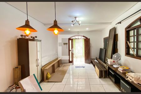 Sala de casa para alugar com 2 quartos, 158m² em Vila Salete, São Paulo