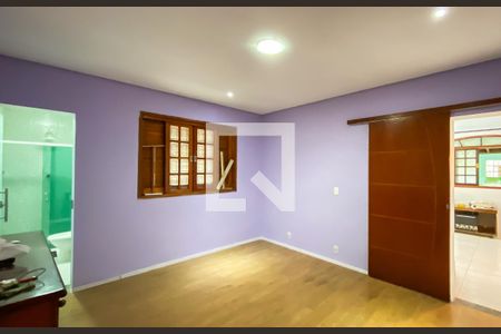 Suite  de casa para alugar com 2 quartos, 158m² em Vila Salete, São Paulo