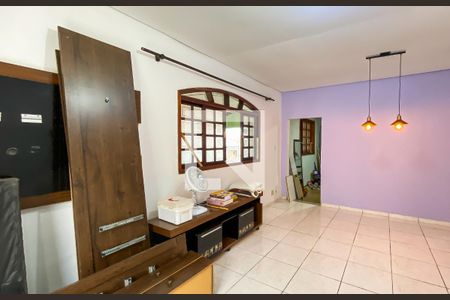 Sala de casa para alugar com 2 quartos, 158m² em Vila Salete, São Paulo