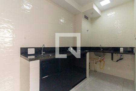 Sala/Cozinha e Área de Serviço de apartamento para alugar com 2 quartos, 33m² em Vila Matilde, São Paulo