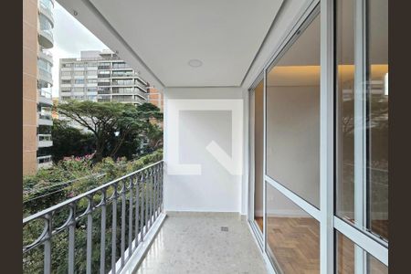 Varanda de apartamento à venda com 2 quartos, 81m² em Itaim Bibi, São Paulo