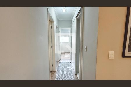 Corredor de apartamento para alugar com 3 quartos, 68m² em Santana, São Paulo