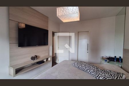 Suíte  de apartamento à venda com 3 quartos, 111m² em Santo Antônio, São Caetano do Sul