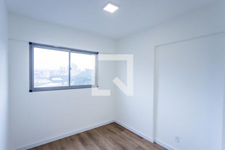 Sala, cozinha e área de serviço de apartamento para alugar com 1 quarto, 30m² em Vila Albertina, São Paulo