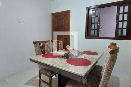 Casa à venda com 4 quartos, 275m² em Condomínio Maracanã, Santo André