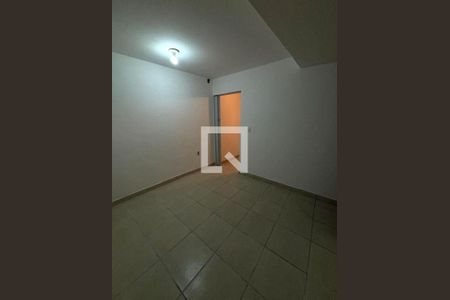 Casa à venda com 4 quartos, 275m² em Condomínio Maracanã, Santo André