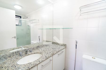 Banheiro da Suíte de apartamento para alugar com 3 quartos, 85m² em Bosque da Saúde, São Paulo