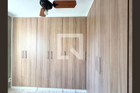 Quarto 2 de apartamento para alugar com 2 quartos, 48m² em Vila Penteado, São Paulo