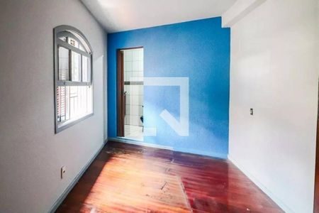 Casa à venda com 4 quartos, 250m² em Jardim das Vertentes, São Paulo